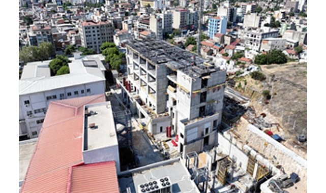 İzmir Büyükşehir Belediyesi’nin 549 milyon liralık yatırımla hayata geçirdiği Eşrefpaşa