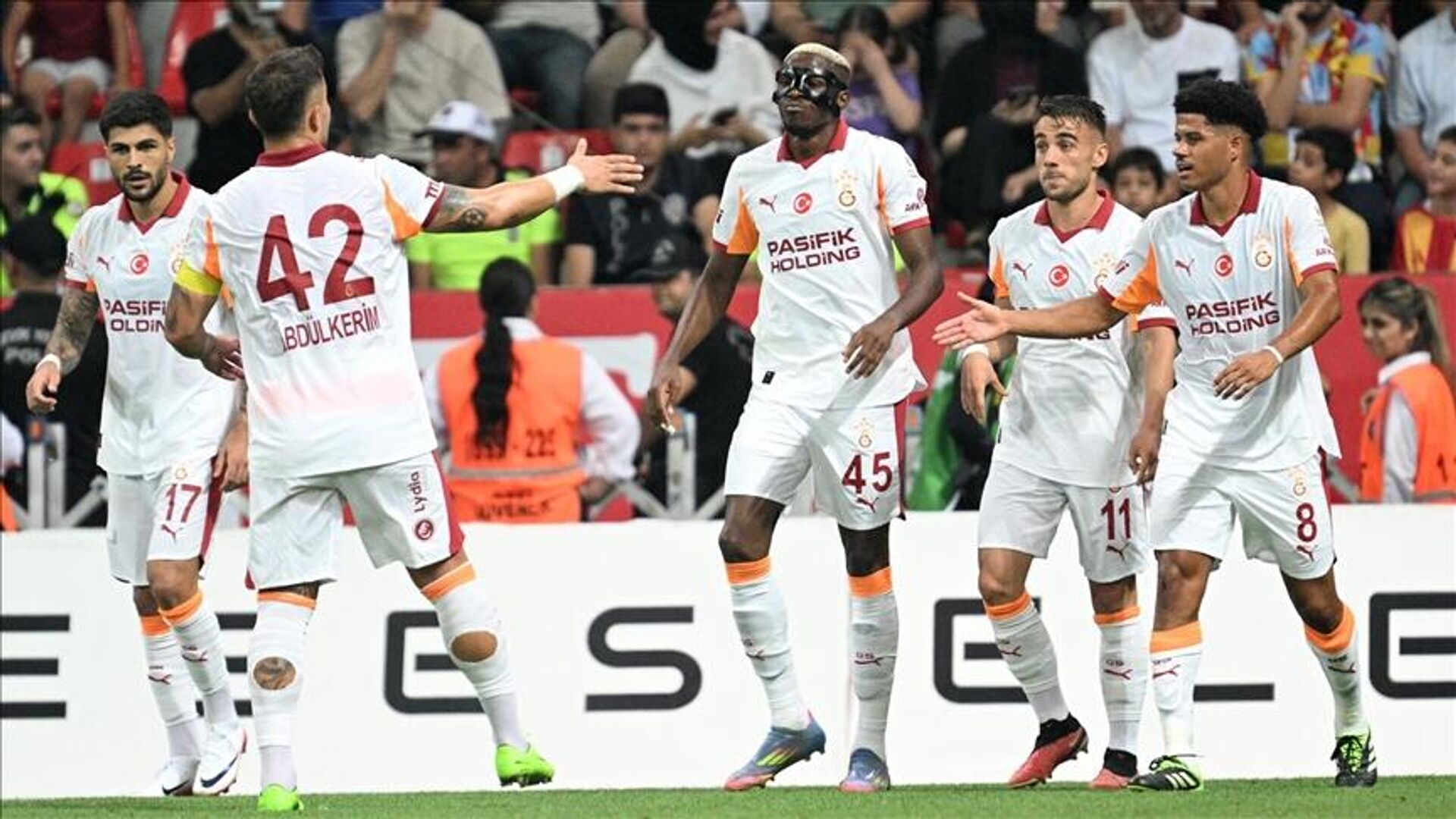 Galatasaray’ın UEFA Şampiyonlar Ligi lig aşaması fikstürü belli oldu. Sarı-kırmızılılar