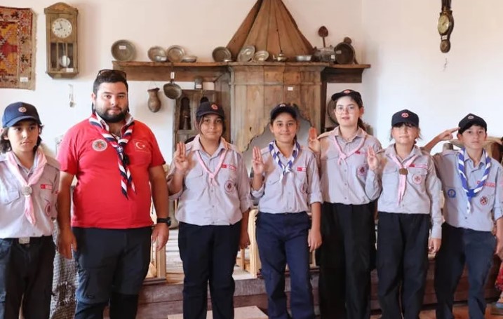 Doğa ile iç içe 4 günlük kampa katılan 47 izci,