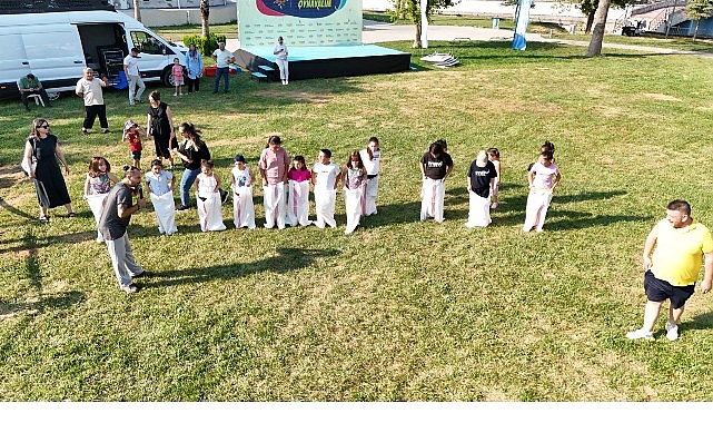 Kocaeli Büyükşehir Belediyesi’nin düzenlediği “Çık Dışarıya Oynayalım” etkinliği, Kandıralı çocuklara