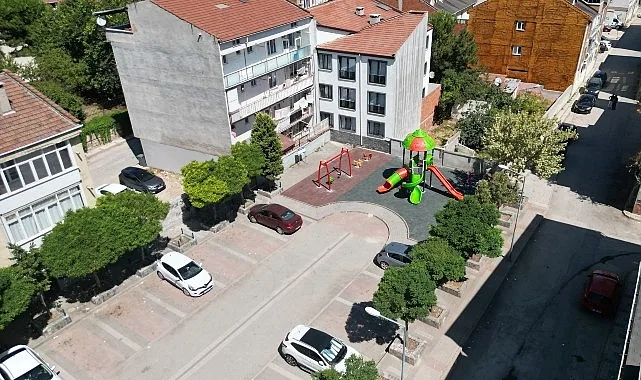 İnegöl Belediyesi, Osmaniye Mahallesi Karlıova Sokakta kullanım ömrünü tamamlamış ve