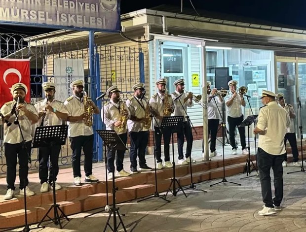 Kocaeli Büyükşehir Belediyesi Mehteran ve Bando Takımı, ‘İlçe Selamlama Konserleri’