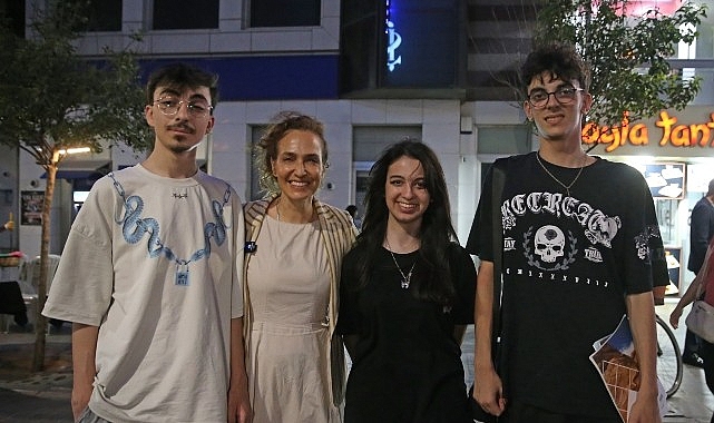 Karşıyaka Belediyesi’nin nitelikli eğitim yuvalarından KARGEM, 12. sınıf ve mezun