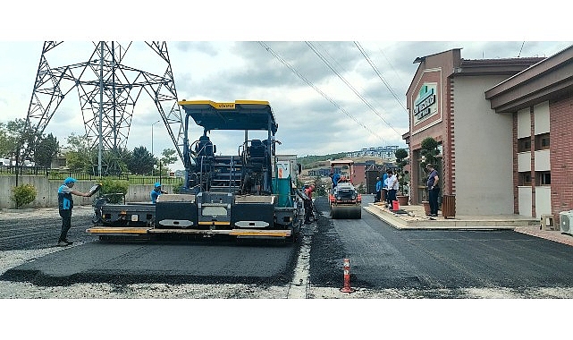 Kocaeli Büyükşehir Belediyesi, Kent Mezarlığı’nda çevre düzenleme çalışmaları kapsamında yolların