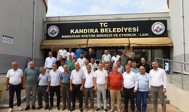 Büyükşehir Belediyesi’nin düzenlediği “Muhtar Buluşmaları” kapsamında Kandıra ilçesinde muhtarlarla bir
