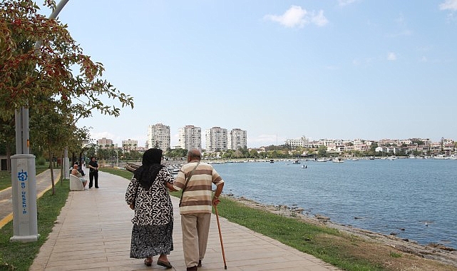 Büyükşehir Belediyesi, bünyesinde 65 yaş ve üzeri vatandaşlara hizmet veren