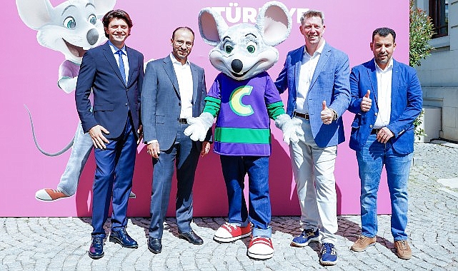 Dünya genelinde milyonlarca ailenin buluşma noktası olan Chuck E. Cheese,