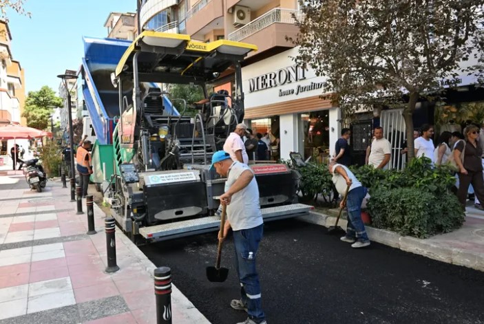 Manisa Büyükşehir Belediyesi, Şehzadeler ilçesindeki Konuk Caddesi, Belediye Caddesi ve