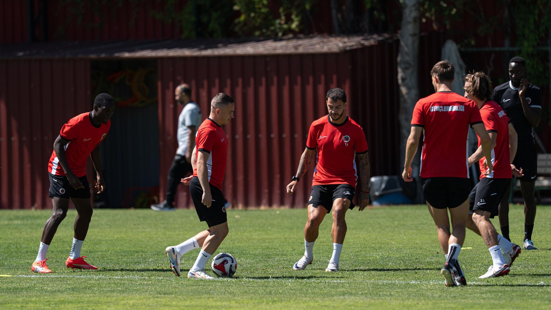 Fenerbahçe, Jose Mourinho ile yollarını ayırmasının ardından Süper Lig’de ilk