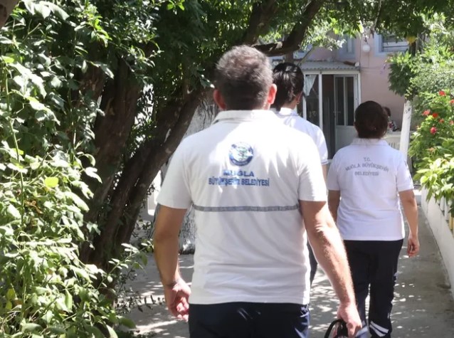 Muğla Büyükşehir Belediyesi, vatandaşların sağlık ihtiyaçlarına yönelik hizmetlerini kesintisiz sürdürüyor.