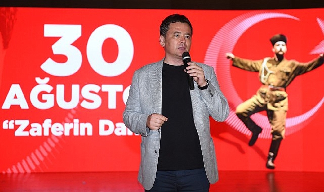 Osmangazi Belediyesi’nin 30 Ağustos Zafer Bayramı etkinlikleri kapsamında sahne alan