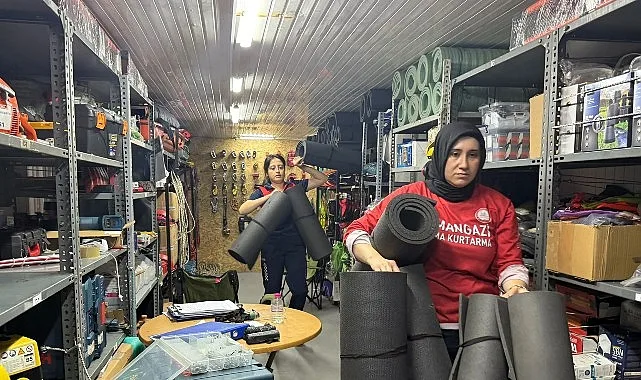 Balıkesir’in Sındırgı ilçesinde meydana gelen 6,1 büyüklüğündeki deprem sonrası Osmangazi