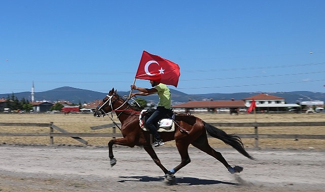 Türkiye'nin dört bir yanından rahvan at yarışçılarının katılacağı, Gölcük Belediyesi