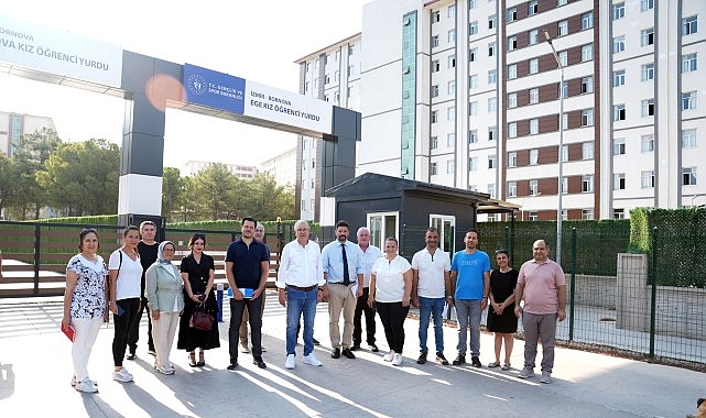 Yükseköğretim Kurumları Sınavının ardından hayallerini gerçeğe dönüştüren öğrenciler kazandıkları üniversiteye