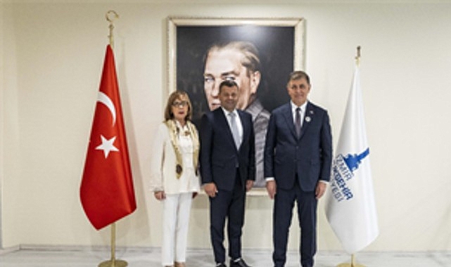 İzmir Büyükşehir Belediye Başkanı Dr. Cemil Tugay, Bosna-Hersek Büyükelçisi Mirsada