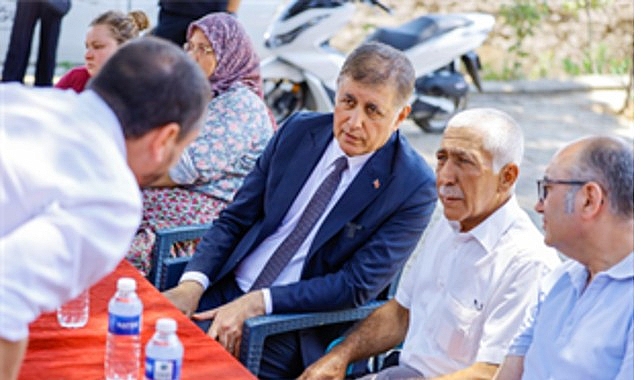 İzmir Büyükşehir Belediyesi tarafından yapılan düzenlemeye göre haziran ve temmuz