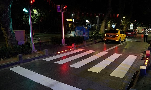 Kocaeli Büyükşehir Belediyesi, kent genelinde trafik güvenliğini artırmak amacıyla yaya