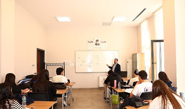 Çankaya Belediyesi Destek Eğitim Merkezleri'nde ücretsiz olarak verilen YKS’ye hazırlık