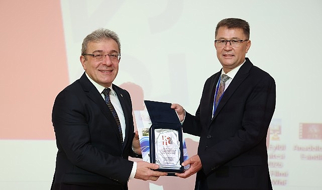 Dokuz Eylül Üniversitesi (DEÜ), 22. Uluslararası Türk Dilbilim Kurultayı’na 21