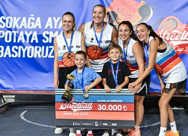 İzmir Büyükşehir Belediyesi’nin sporu kentin dört bir yanına yayma amacıyla
