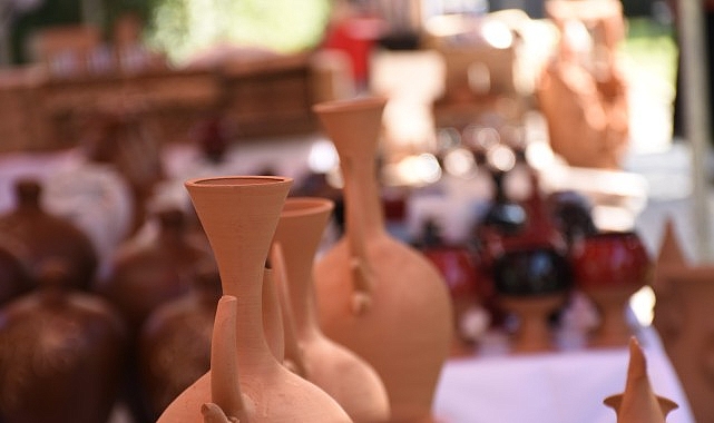 Menemen Belediyesi tarafından düzenlenen 4. Uluslararası Çömlek Festivali, yarın (5