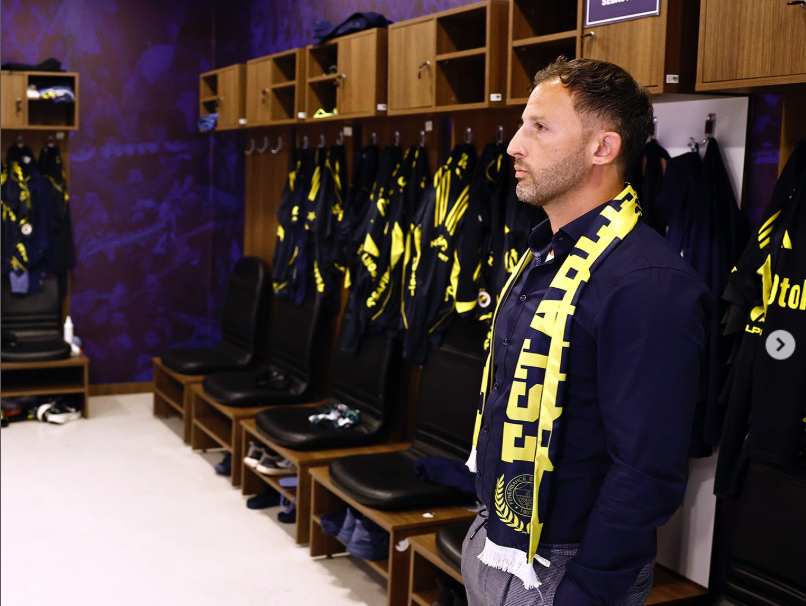 Fenerbahçe, Teknik Direktör José Mourinho ile yollarını ayırmasının ardından, yeni