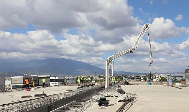 Bursa-Ankara karayolu üzerinde yapımı devam eden Ağaç İşleri Sanayi Kavşağında