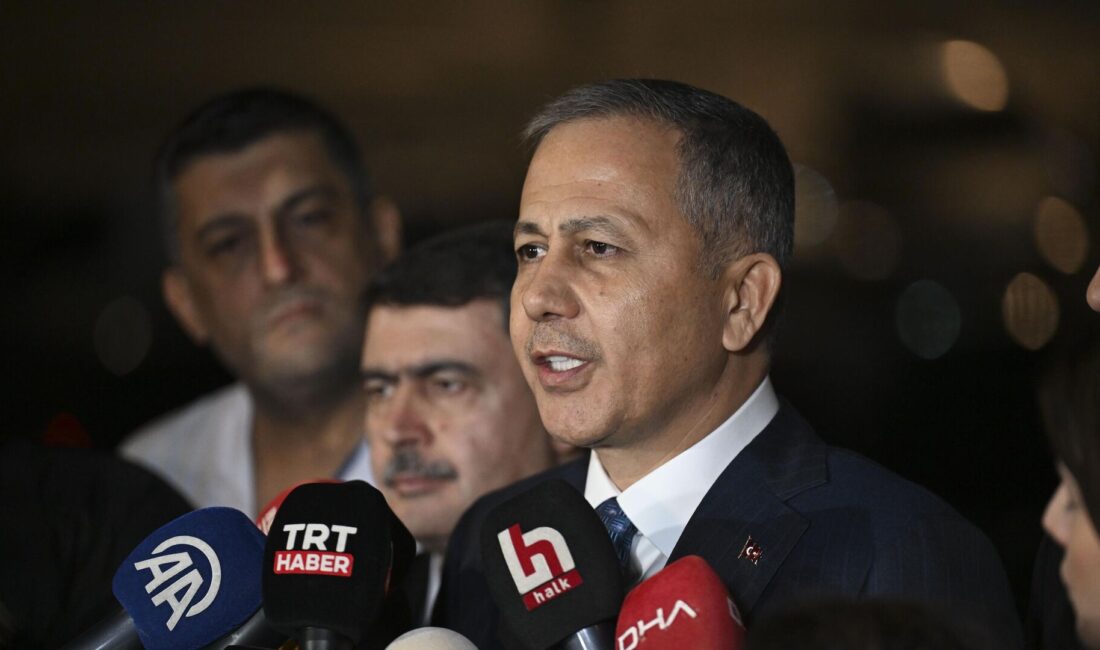 İçişleri Bakanı Yerlikaya, CHP İstanbul İl Başkanlığı yönetimine yönelik alınan