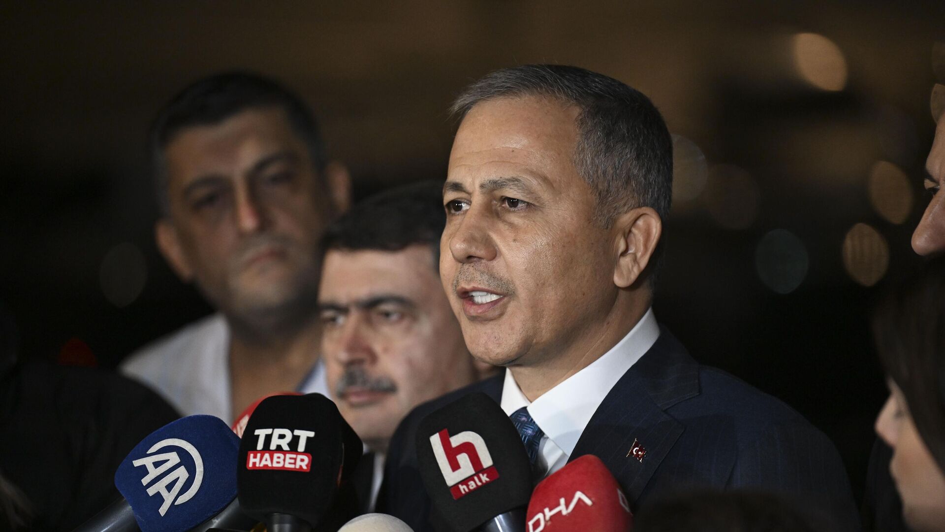 İçişleri Bakanı Yerlikaya, CHP İstanbul İl Başkanlığı yönetimine yönelik alınan