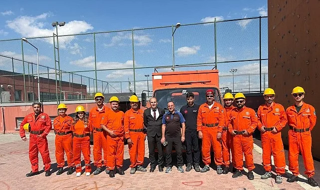 Bakırköy Belediyesi Arama Kurtarma Ekibi (BAKUT), AFAD tarafından verilen orta