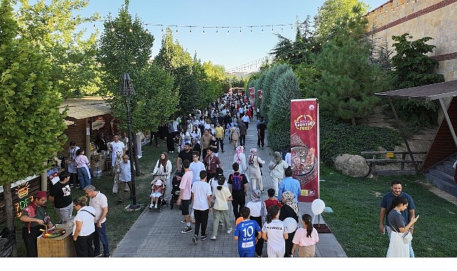 Konya Büyükşehir Belediyesi tarafından düzenlenen 3. Gastronomi Festivali’nin açılışı Türkiye’nin