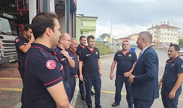 Gölcük Belediye Başkanı Ali Yıldırım Sezer, İtfaiye Haftası kapsamında Gölcük