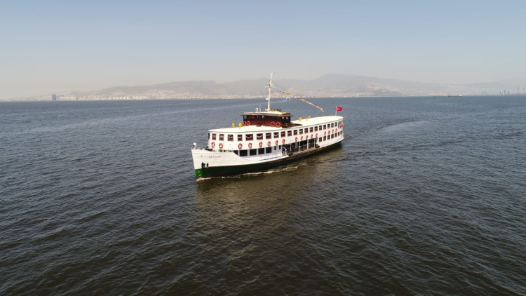 bergama-vapuru-ile-izmir-korfezinde-zamanda-yolculuk