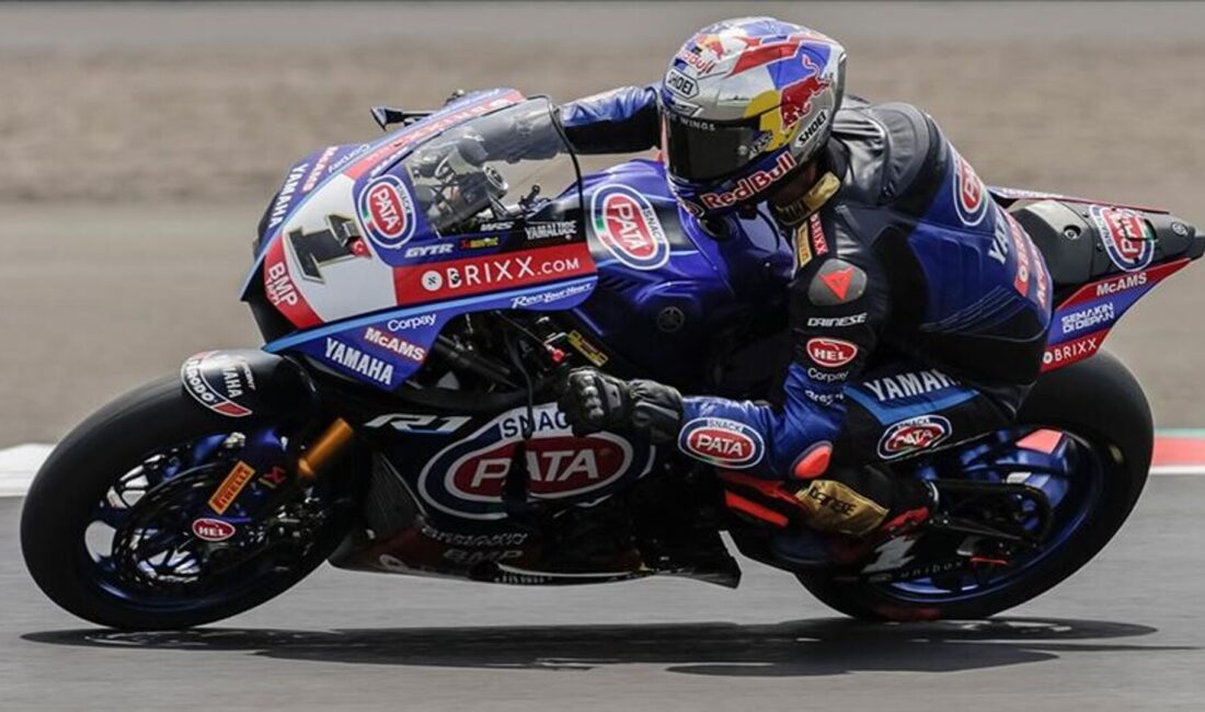 Toprak Razgatlıoğlu,  Dünya Superbike Şampiyonası'nın (WSBK) 9. ayağının ilk