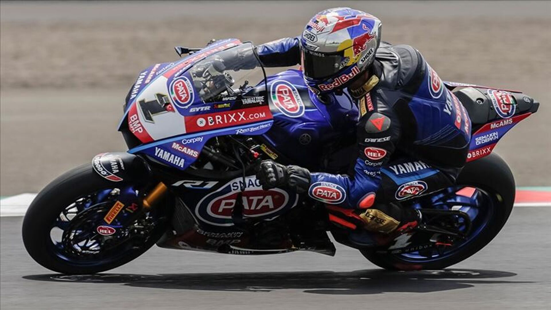 Toprak Razgatlıoğlu,  Dünya Superbike Şampiyonası'nın (WSBK) 9. ayağının ilk