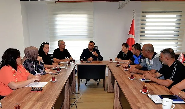 Bornova Belediyesi, muhtarlarla düzenli olarak yaptığı Bölgesel Muhtarlar Toplantıları ile