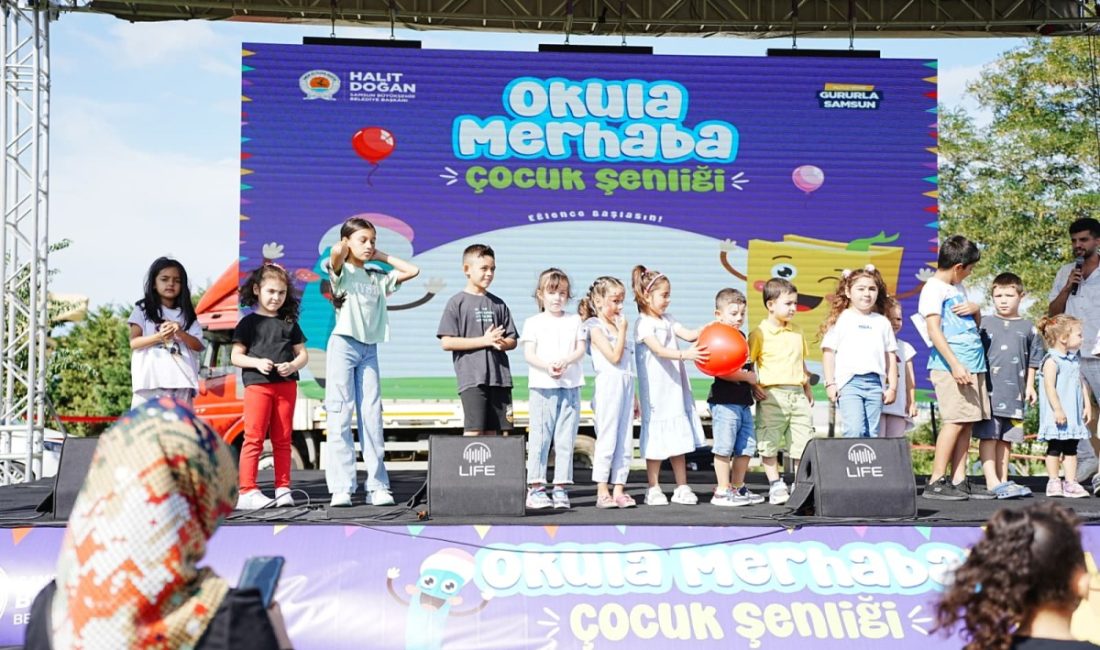 Samsun’da, Samsun Büyükşehir Belediyesi’nin düzenlediği “Okula Merhaba Çocuk Şenliği” büyük