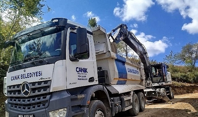 Canik Belediyesi, ulaşıma yönelik yatırımlarla güvenli ve konforlu yolları vatandaşların