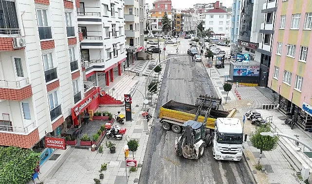 Kocaeli Büyükşehir Belediyesi, kent genelinde ulaşım konforunu artırmak için çalışmalarını