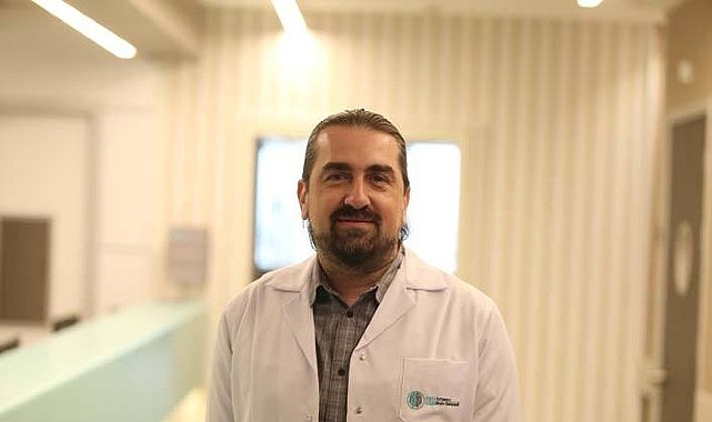 Üsküdar Üniversitesi NPİSTANBUL Hastanesi Nöroloji Uzmanı Dr. Celal Şalçini, dijital demansın