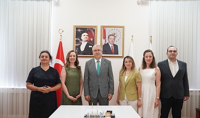 Ege Üniversitesi Hemşirelik Fakültesi İç Hastalıkları Hemşireliği Anabilim Dalı öğretim