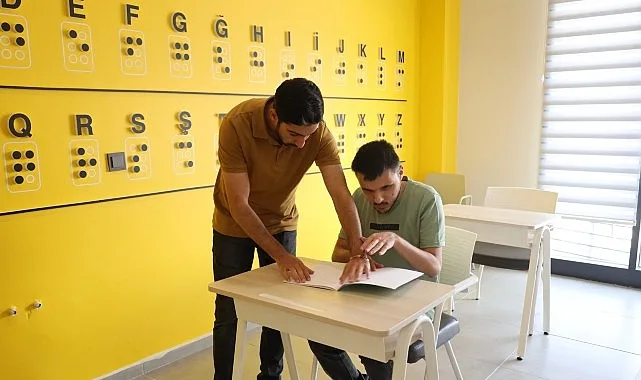 Kocaeli Büyükşehir Belediyesi’ne bağlı hizmet veren Gonca Engelsiz Yaşam Merkezi’nde