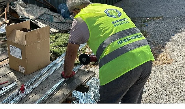 Bakırköy Belediyesi, Yeşilköy Pazarı’nda yıllardır süregelen elektrik tesisatı sorununu çözdü.