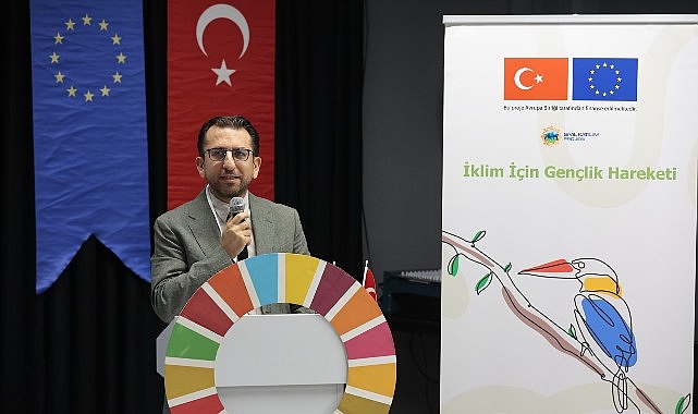 10 şehirden 70 genç, iklim krizine karşı Konak’ta bir araya
