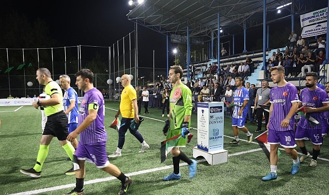 Kocaeli Büyükşehir Belediyesi’nin bu yıl 3’üncüsünü düzenlediği Hemşehri Cup Futbol