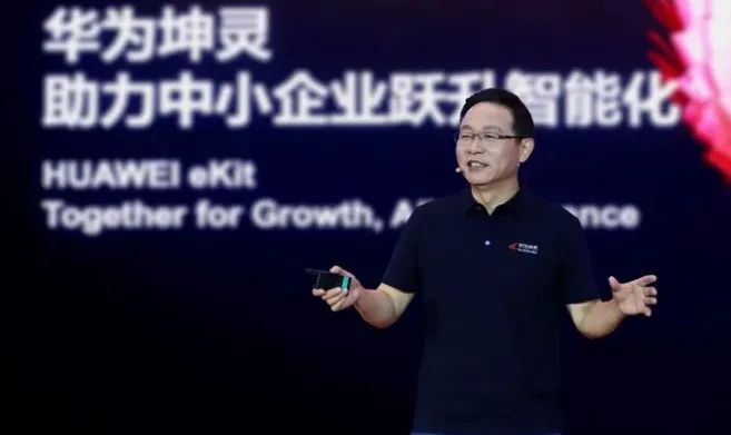 Huawei Yönetim Kurulu İcra Direktörü David Wang, Şanghay’da gerçekleştirilen HUAWEI