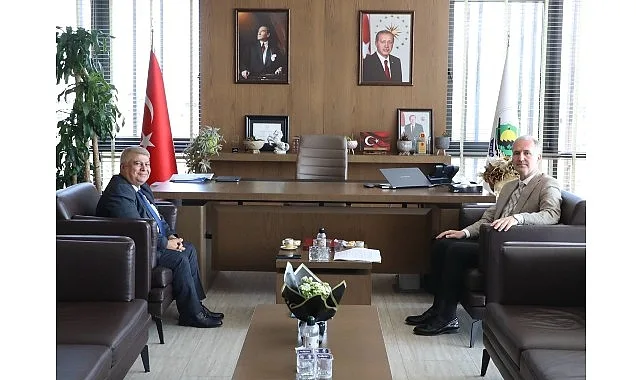 İlçe Sağlık Müdürü Mehmet Kavak ile bir araya gelen İnegöl