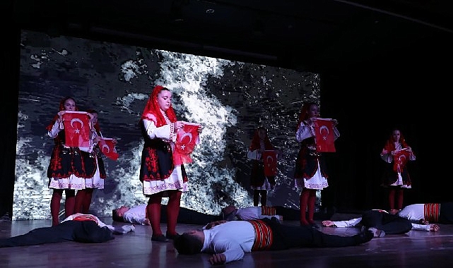 İnegöl Belediyesi, kurtuluşun 103. yıldönümünde düzenlediği “Kurtuluşa Giden Yolda Halk