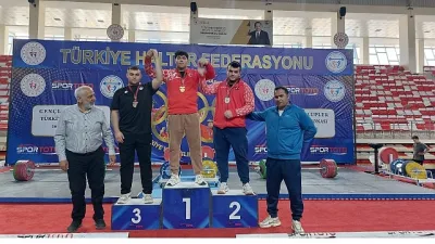 Kahramankazan Belediyespor Kulübü Halter Takımı, Eskişehir'de gerçekleşen Gençler Kulüpler Türkiye