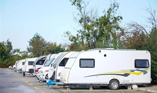 İzmir Büyükşehir Belediyesi’ne bağlı İZELMAN AŞ tarafından işletilen İnciraltı Tekne